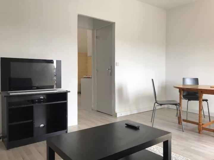 Appartement Simple Sur Argenteuil, Proche Paris Eksteriør billede